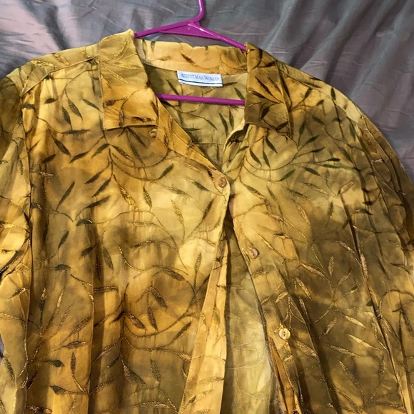 EUC August Max shirt - Picture 4 of 6